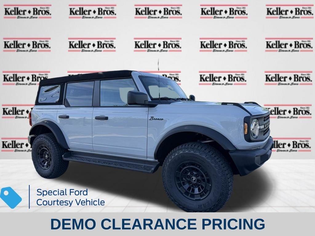 2026 Ford Bronco Matte Black Pkg