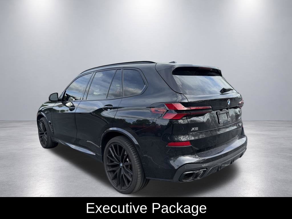 2025 BMW X5 M60i