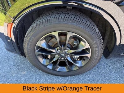 2023 Dodge Durango Hemi Orange AWD
