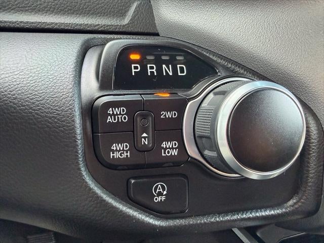 2023 RAM 1500 Big Horn Crew Cab 4x4 5'7' Box