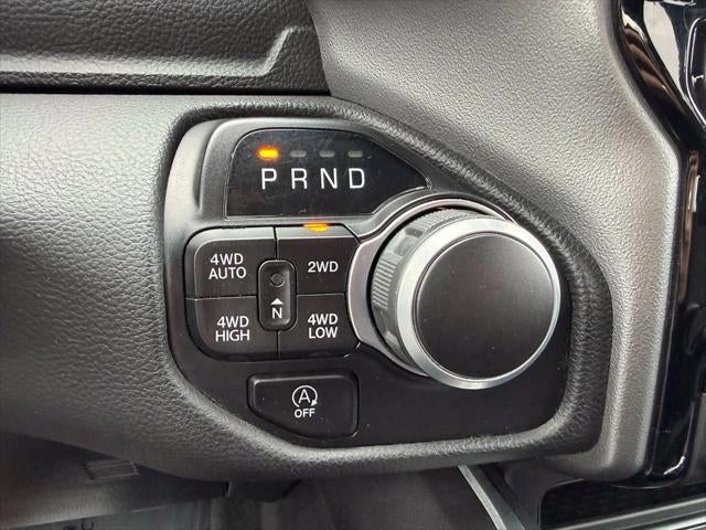 2023 RAM 1500 Big Horn Crew Cab 4x4 5'7' Box