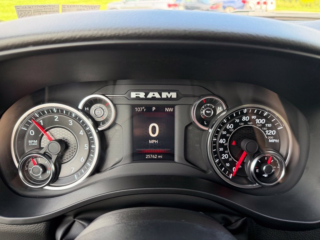 2023 RAM 1500 Lone Star Crew Cab 4x4 5'7' Box