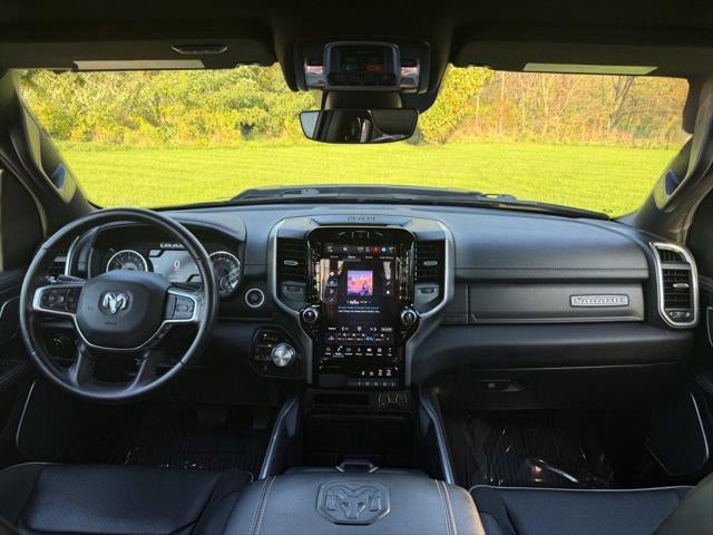 2023 RAM 1500 Laramie Crew Cab 4x4 5'7' Box