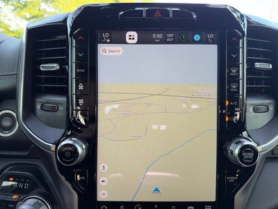 2022 RAM 1500 Laramie Crew Cab 4x4 5'7' Box