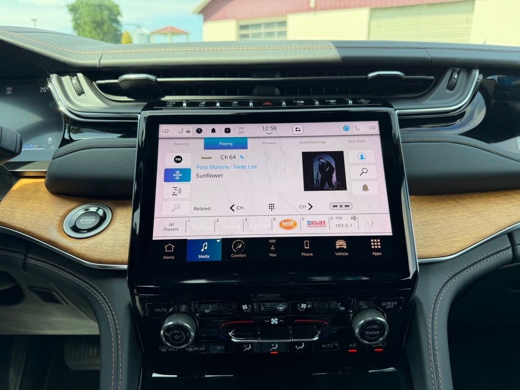 2023 Jeep Grand Cherokee Summit Reserve