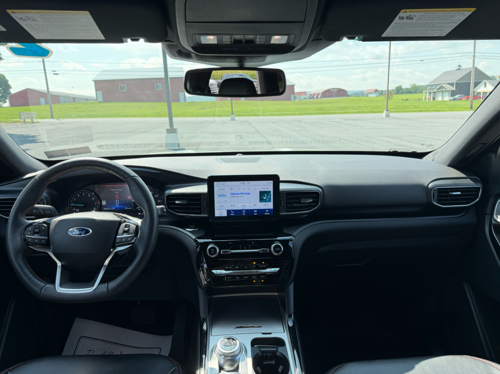 2024 Ford Explorer ST-Line